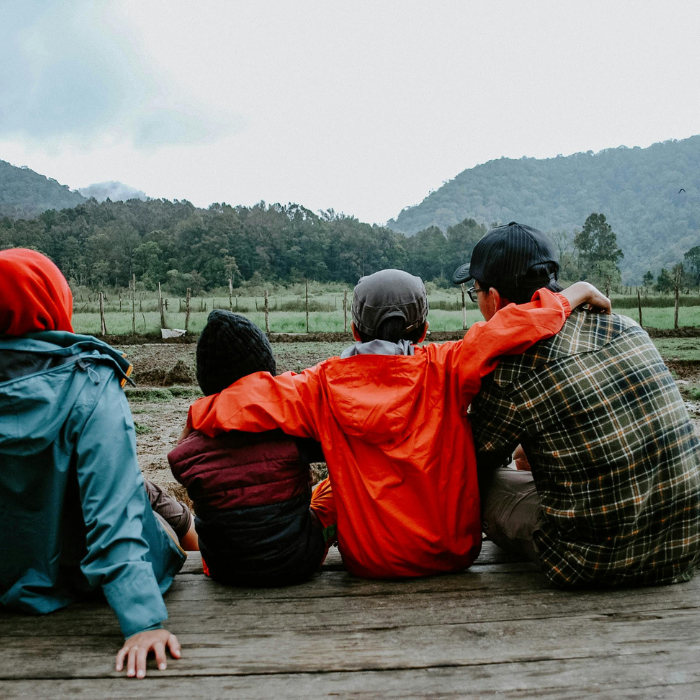How to Choose the Right Resort Near Indore for Family Trips